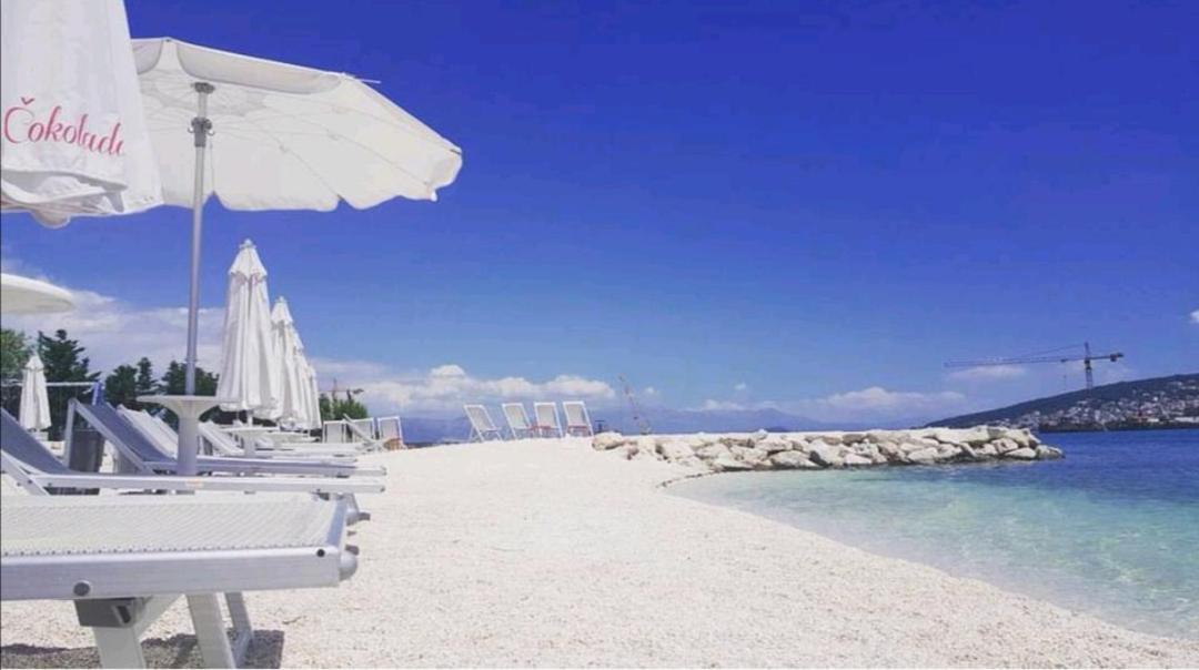 New And Chic Place Near Old Town Of Trogir Exterior photo
