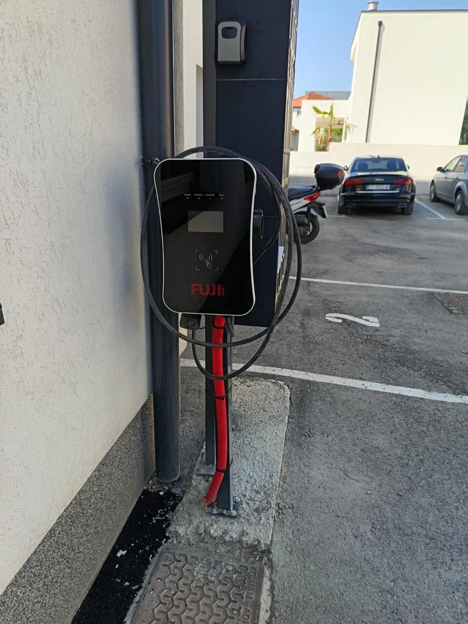 New And Chic Place Near Old Town Of Trogir Exterior photo